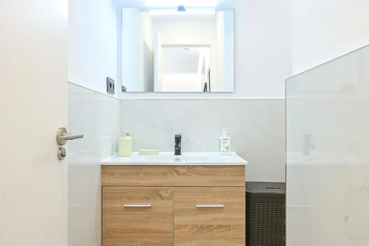 For You Rentalas Temporary Two Bedroom Apartment Madrid Boy5B